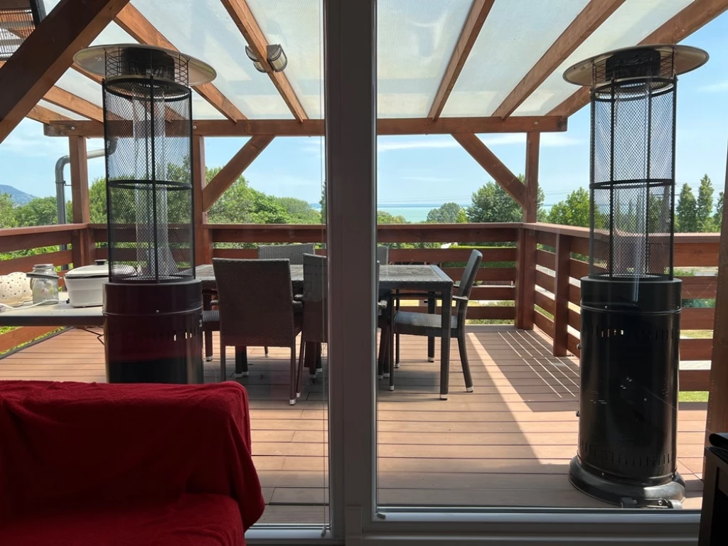 Eladó 131 m2 családi ház, Balatongyörök