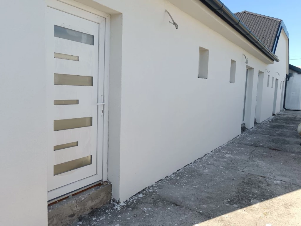 Mosonmagyaróvár szomszédságában Mosonudvaron miniapartmanok befektetőknek.