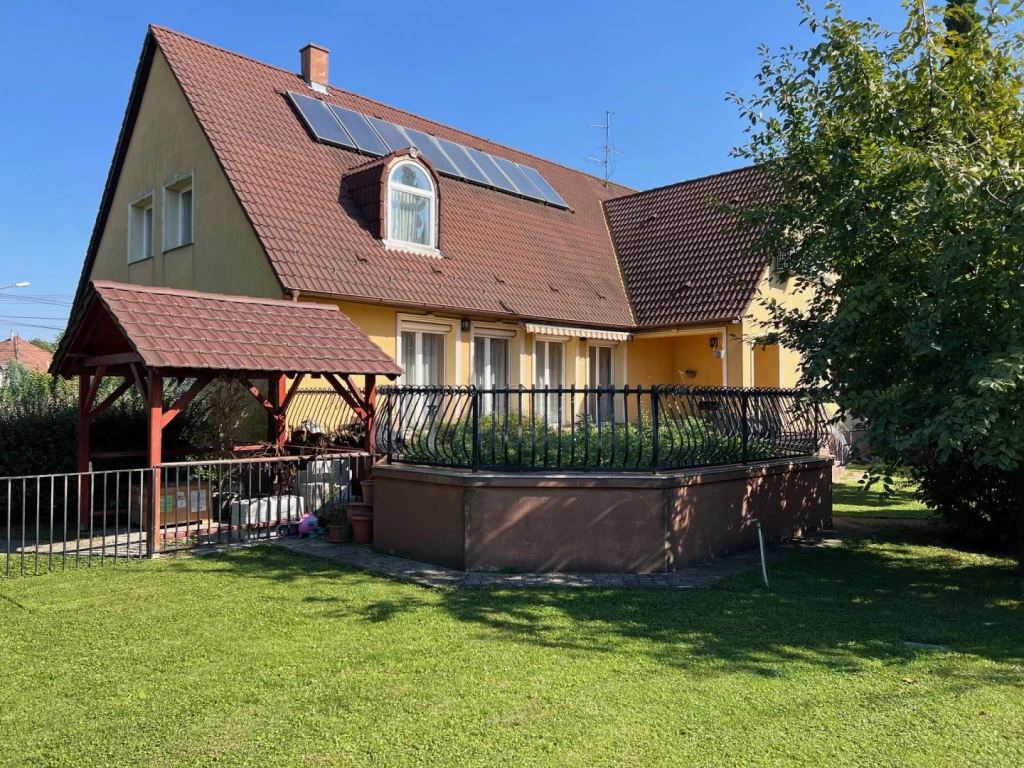 c3-1-name c2-1-name, Mosonmagyaróvár