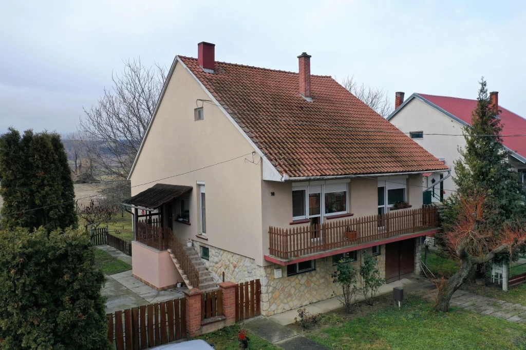 c3-1-name c2-1-name, Pannonhalma