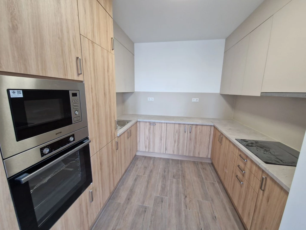 Győr-Adyváros, 4 szobás újépítésű lakás kiadó