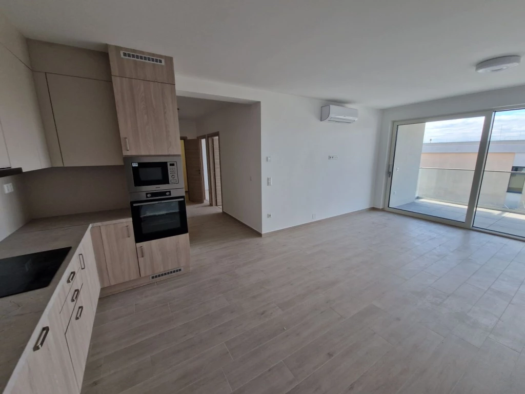 Győr-Adyváros, 3 szobás újépítésű lakás kiadó