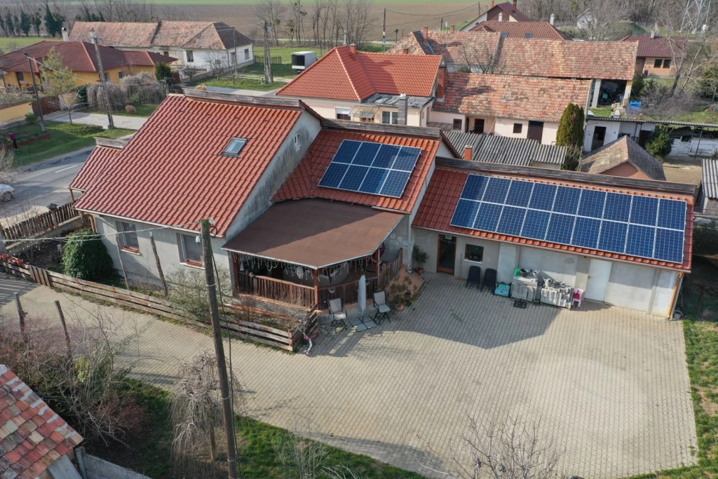 Eladó 185 m2 családi ház, Nóráp