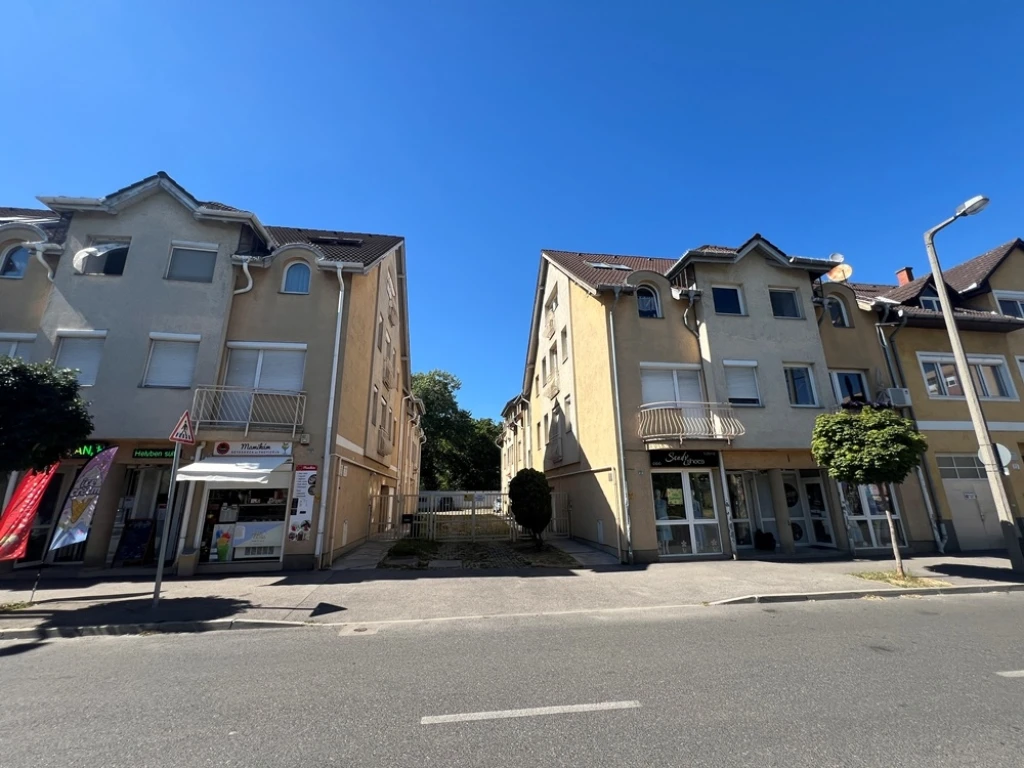 Kiadó 15 m2 teremgarázs, Győr