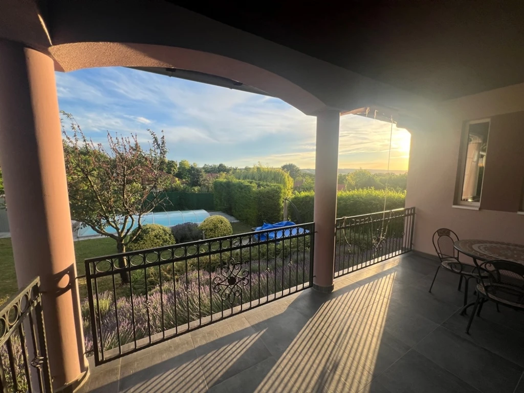 Eladó 106 m2 családi ház, Pannonhalma