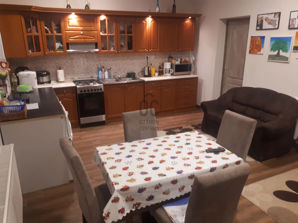 Eladó családi ház, Hajdúhadház, Hajdúhadház