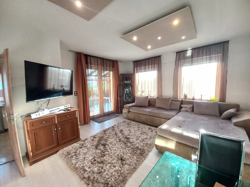 Eladó ikerház, Debrecen, Hatvan utcai kert