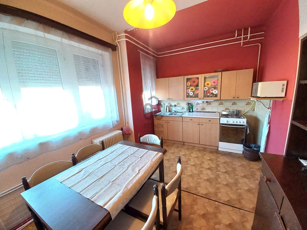 Eladó sorház, Hajdúböszörmény, Belváros