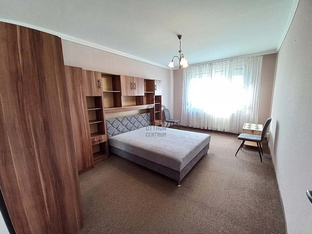 Eladó társasházi lakás, Debrecen, Epreskert