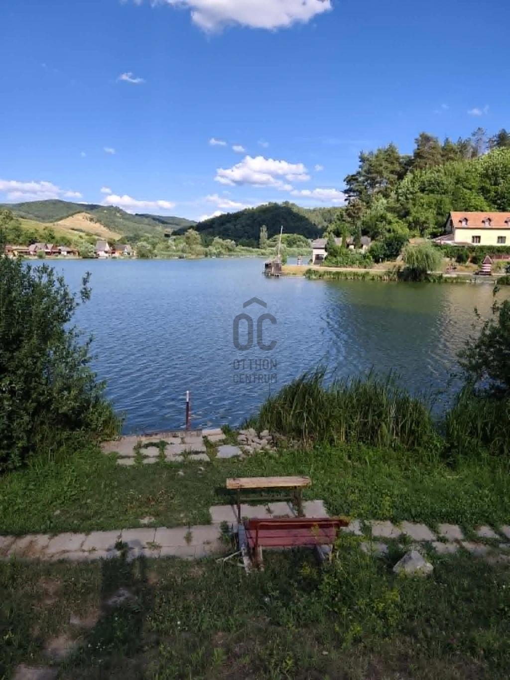Eladó családi ház, Arló, Arló