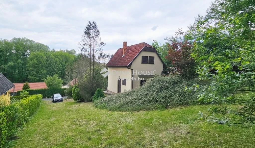 Eladó ház, Gersekarát