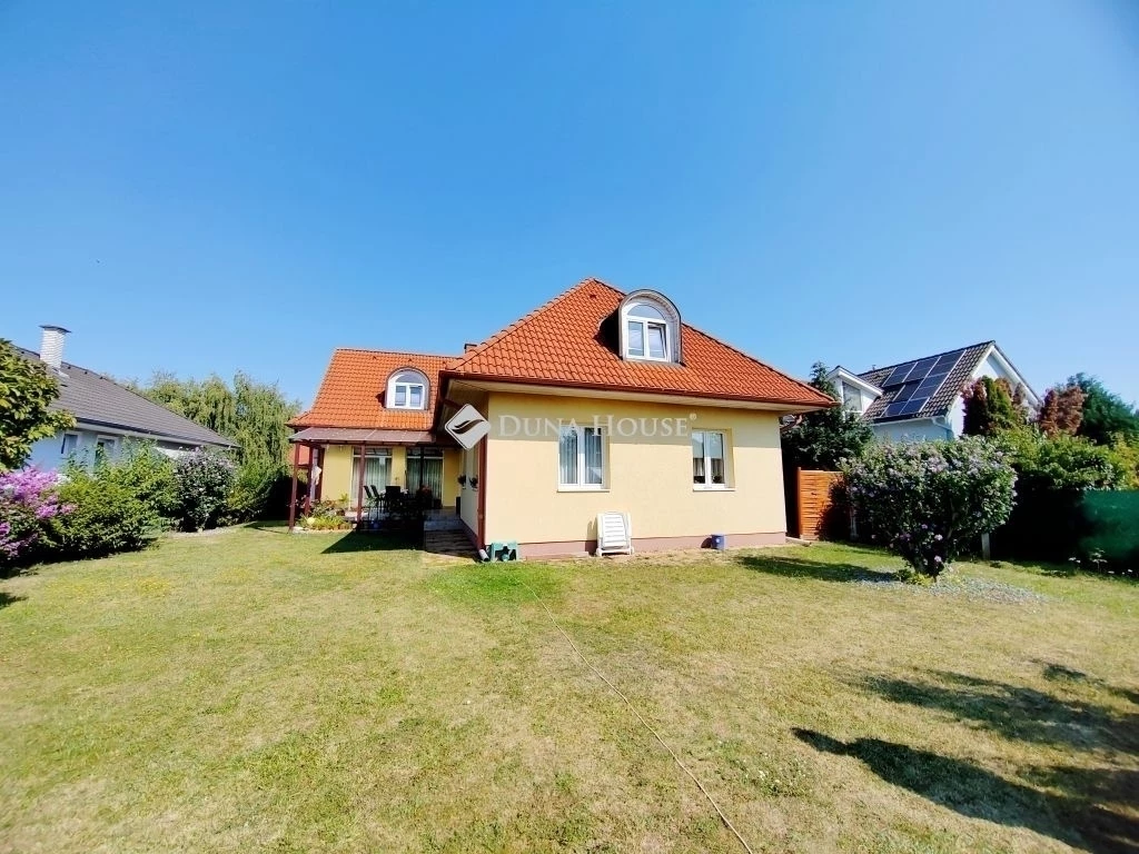 c3-1-name c2-1-name, Szombathely, Fenyő utca