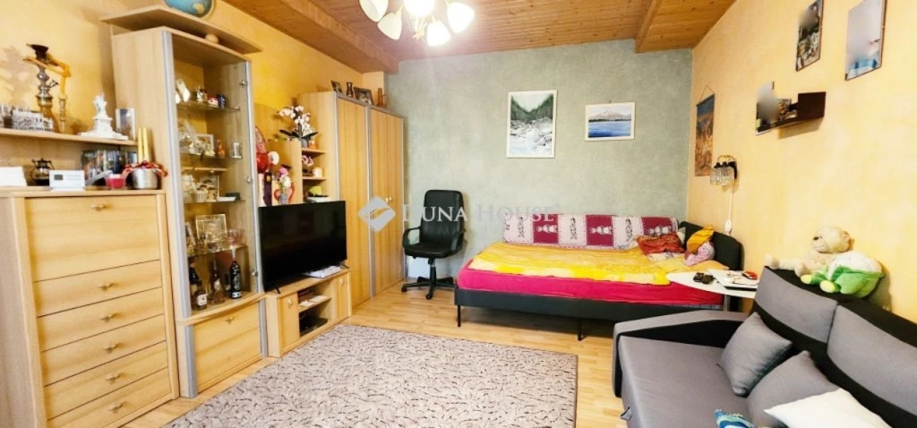 Eladó lakás, Szombathely