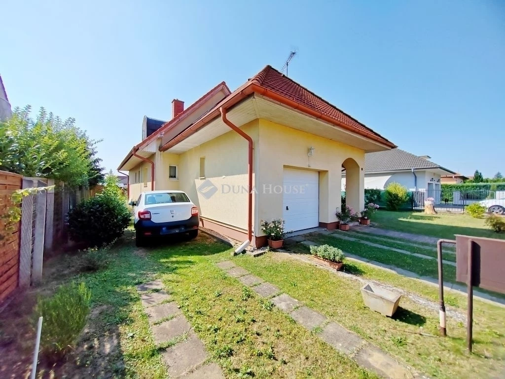 c3-1-name c2-1-name, Szombathely, Zanat