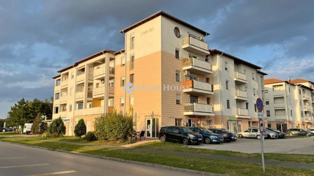 Eladó lakás, Szombathely