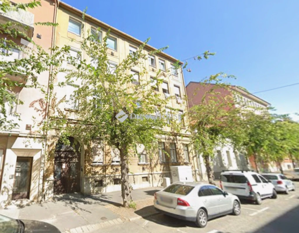 c3-1-name c2-19-name, Szombathely