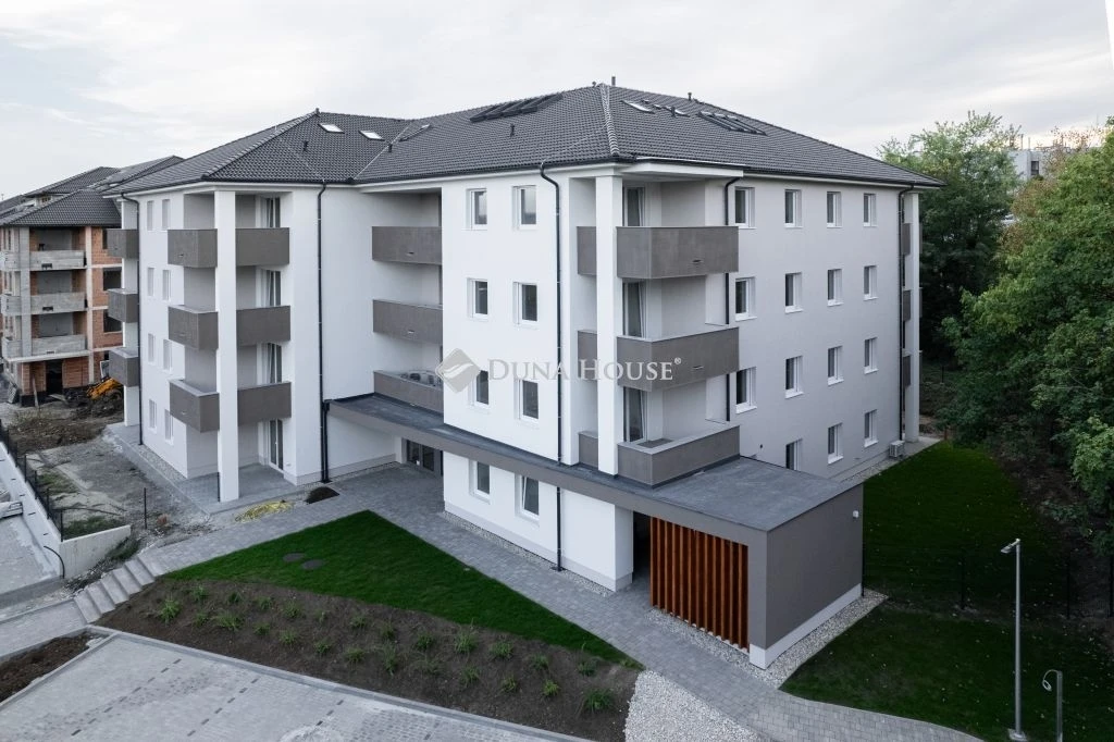 Eladó lakás, Kőszeg