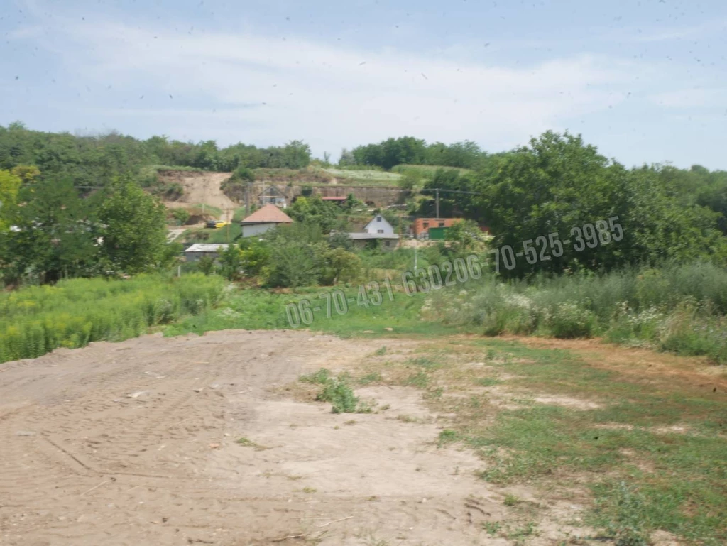 For sale building plot, Gomba