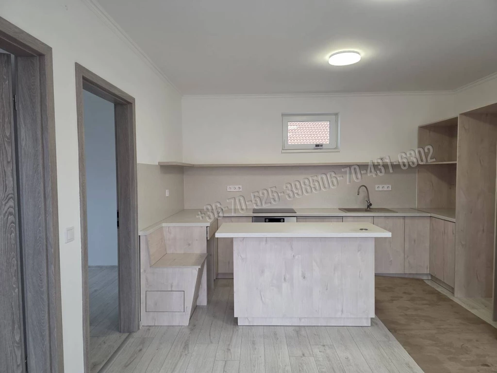 Eladó Családi ház, Dánszentmiklós,  Nincs megadva, 71nm, 65000000 Ft