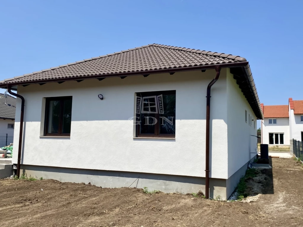 Eladó családi ház, Velence, Új építés prémium minőségben