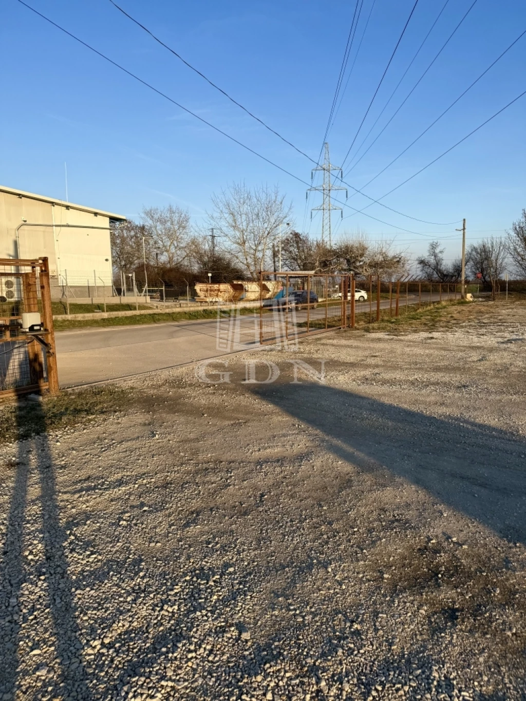 Eladó építési telek, Taksony, Kamionos behajtás lehetséges