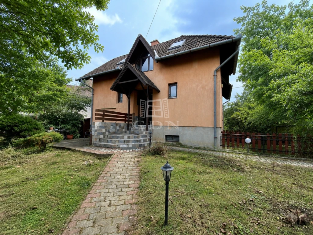 Eladó családi ház, Érd, Parkváros, Kertes otthon