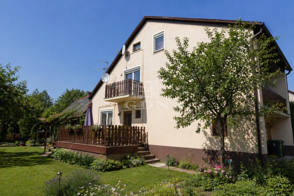 Eladó családi ház, Budapest XVI. kerület, Sashalom, Sashalmi erdő mellett