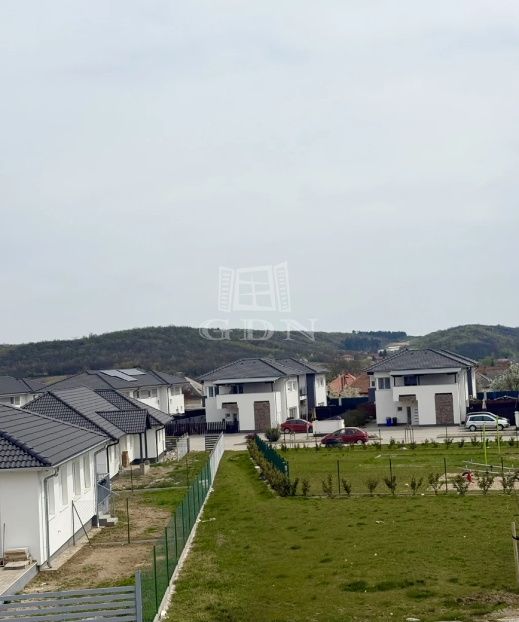 Eladó téglalakás, Mende, Hétdomb lakópark