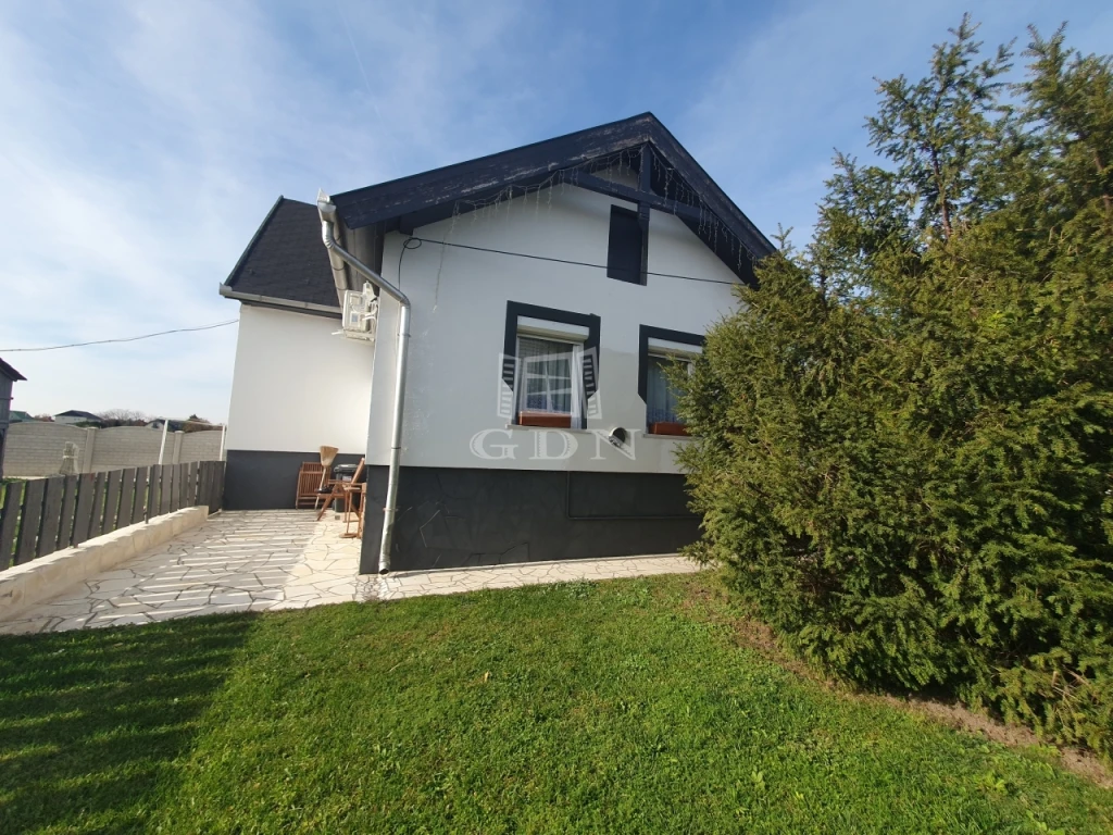 c3-1-name c2-1-name, Ercsi, Újtelep, KIVÁLÓ KÖRNYÉK, IGÉNYES HÁZ!