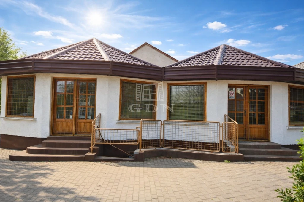 Eladó üzlet, Százhalombatta, Pannónia lakótelep, Kétszintes dupla üzlet, bomba ár!