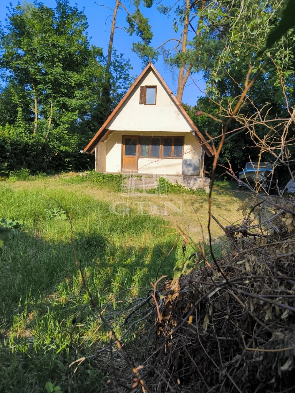 Eladó családi ház, Szigetmonostor, Horány, Dunához, komphoz közel