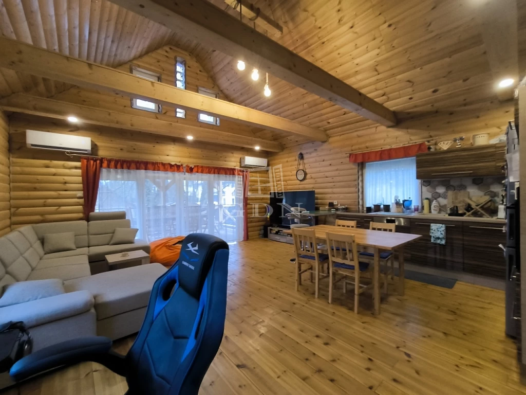 Eladó családi ház, Szigetmonostor, Horány, Dunához közel