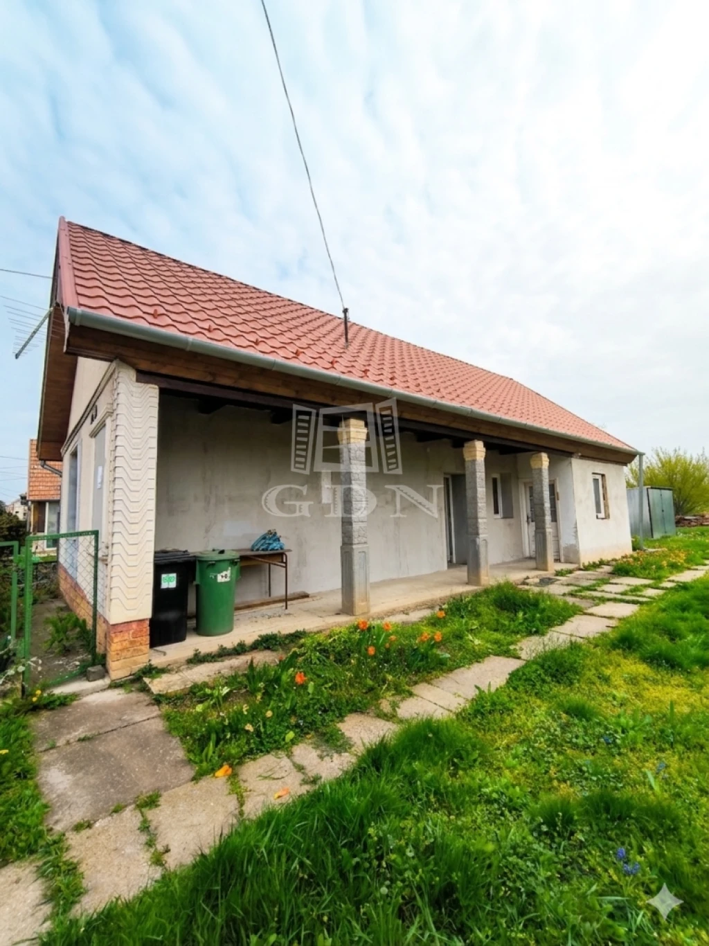 Eladó családi ház, Zsámbok, csendes utcában