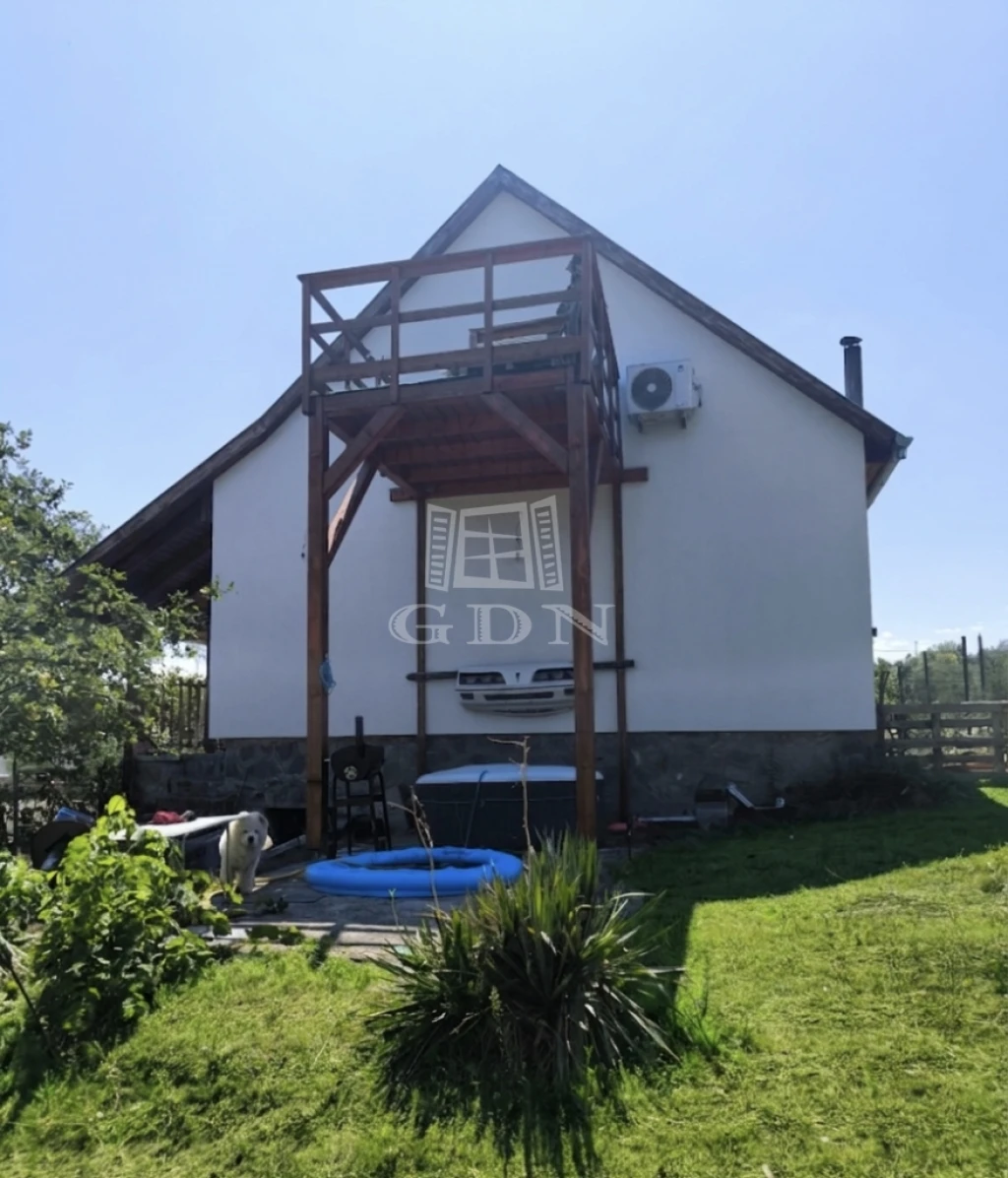 Eladó családi ház, Őrbottyán, erdő közelében