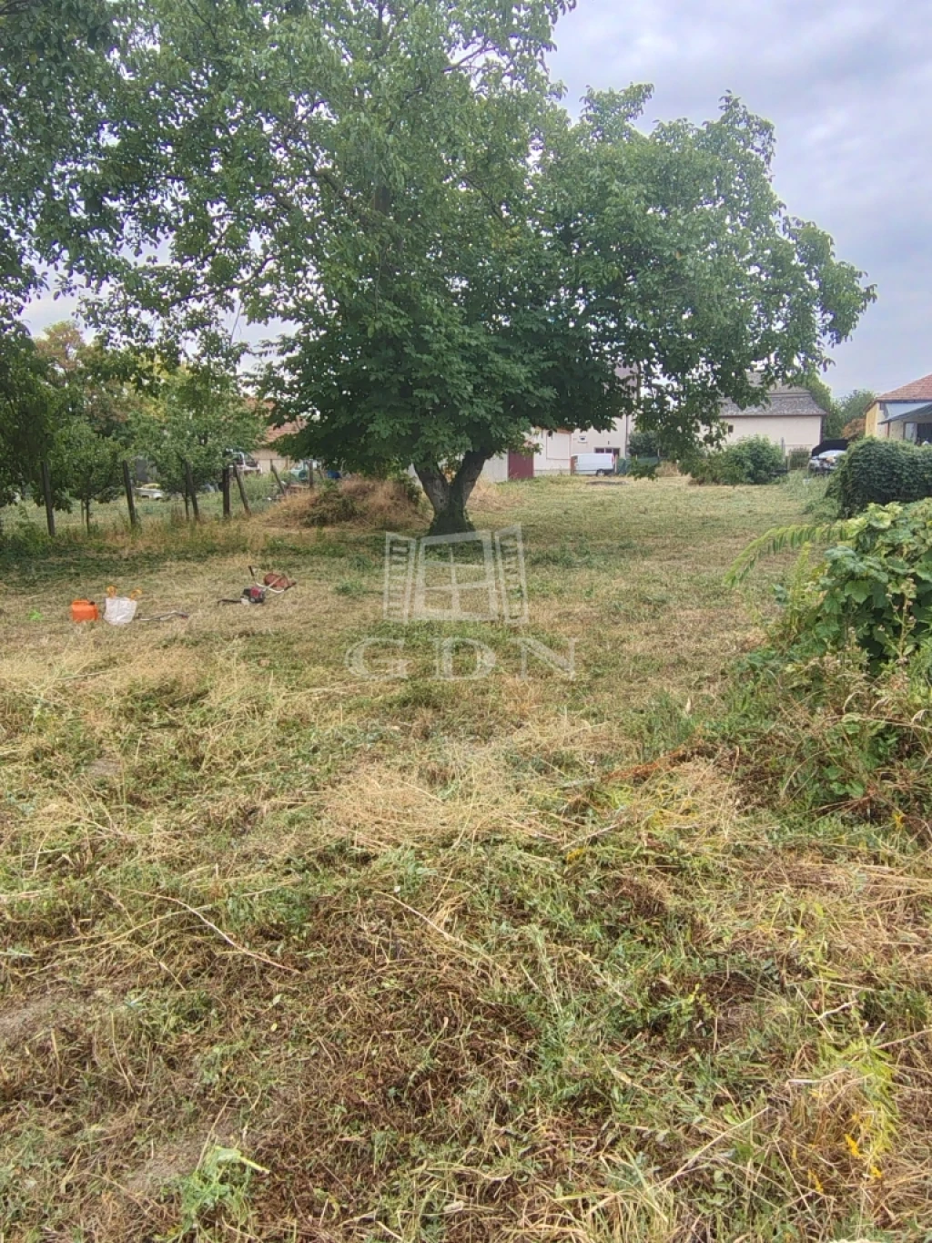 Eladó építési telek, Zsámbok, Központ közelében