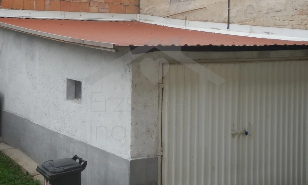 For sale detached garage, Esztergom