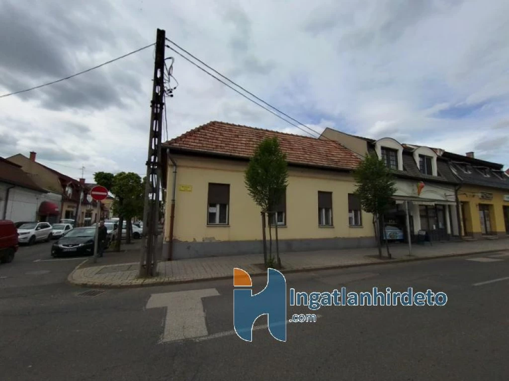 Eladó családi ház, Gyöngyös, Belváros, Széchenyi István