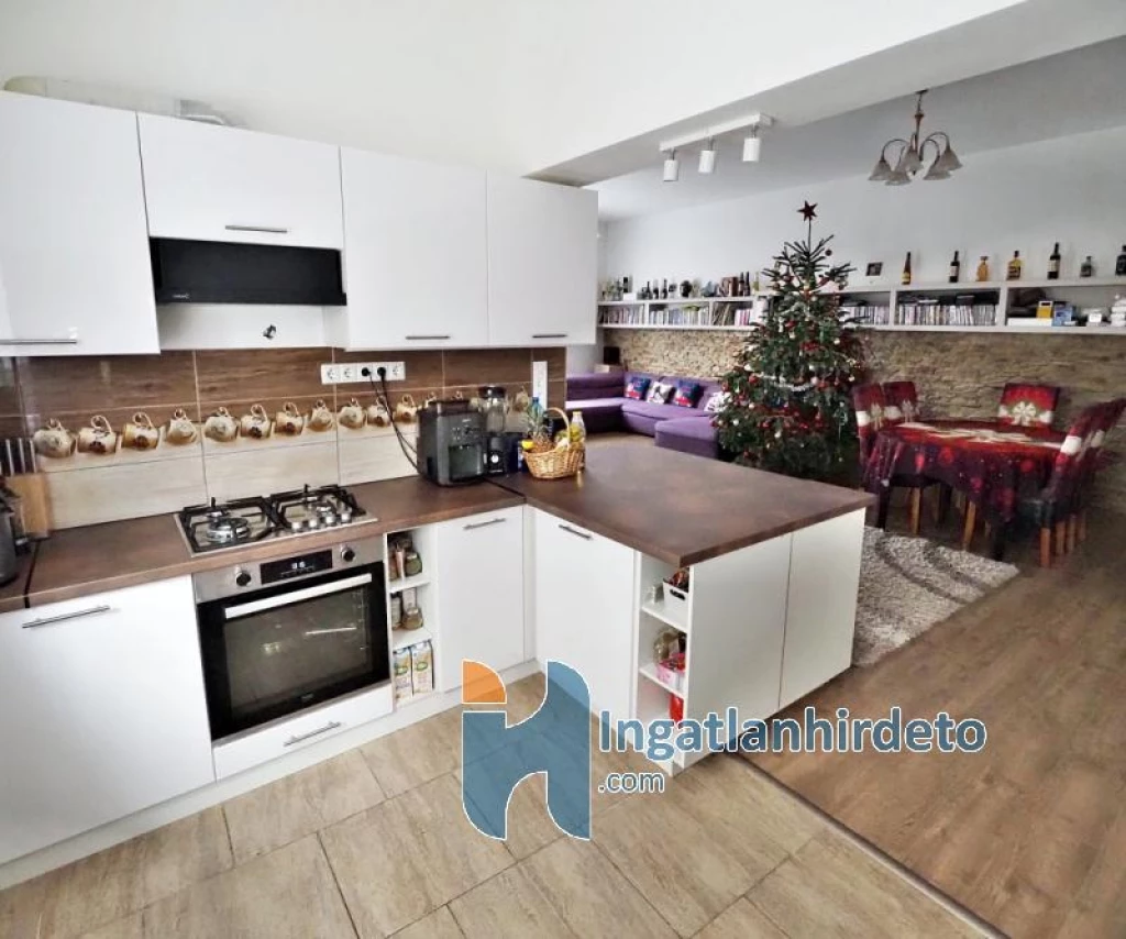 Eladó családi ház, Budapest III. kerület, Csillaghegy, Czetz János