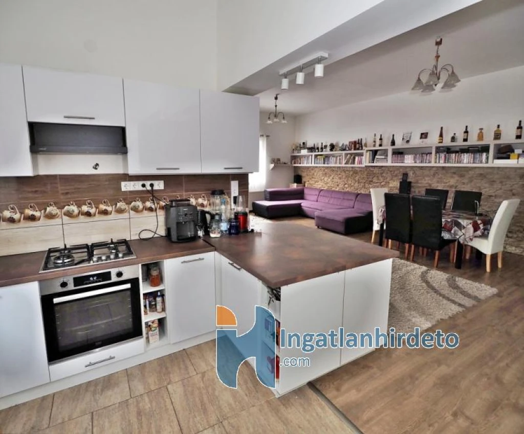 Eladó családi ház, Budapest III. kerület, Csillaghegy, Czetz János