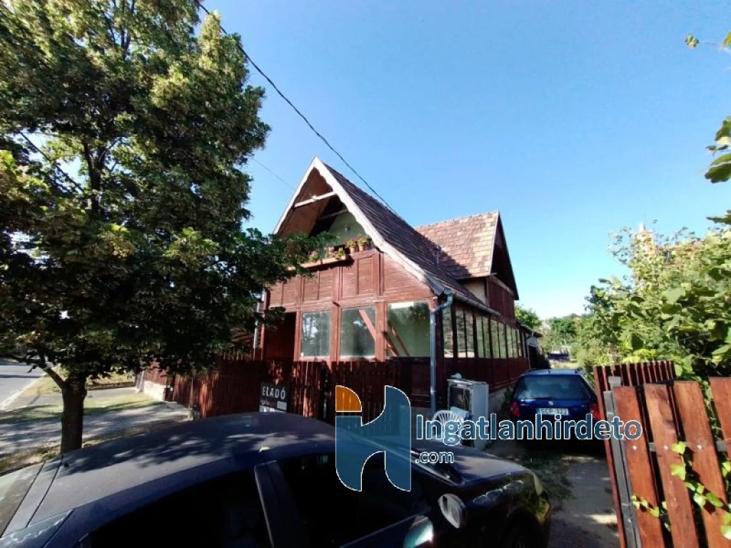 c3-1-name c2-1-name, Szada, Margita