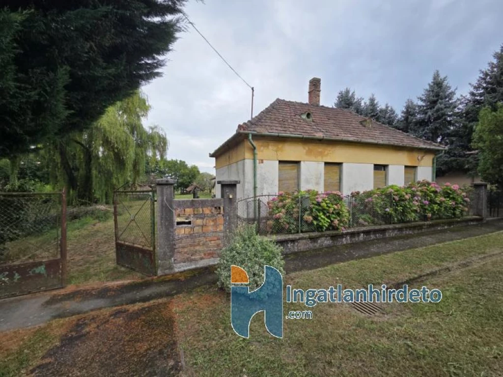 Eladó családi ház, Szalapa