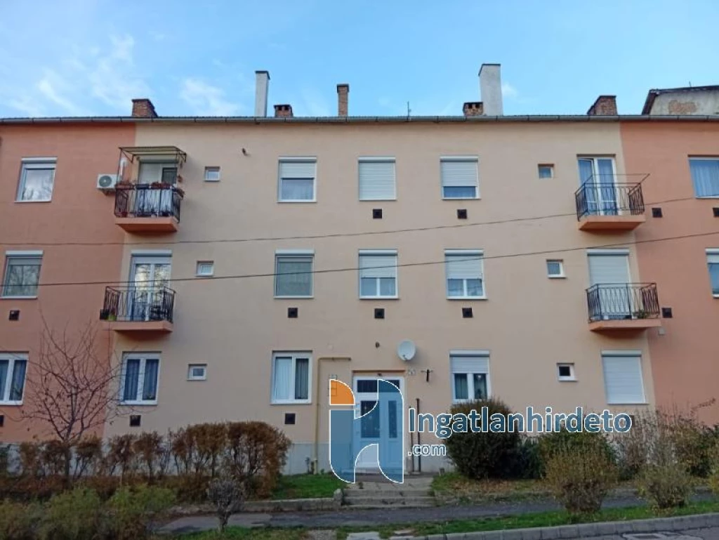 c3-1-name c2-19-name, Bátonyterenye, Nagybátony, Iskola u