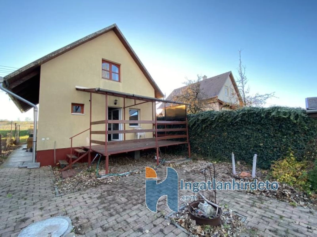 Eladó családi ház, Markaz, Tópart körút