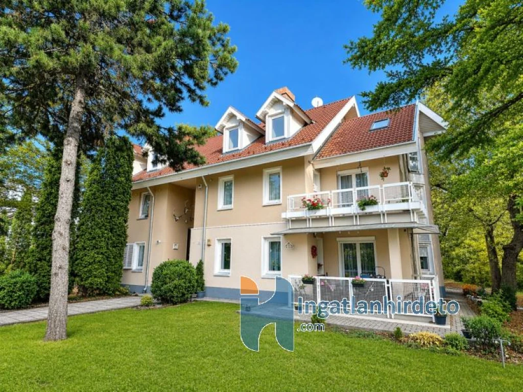 Eladó téglalakás, Budapest XII. kerület, Széchenyi-hegy, Hegyhát