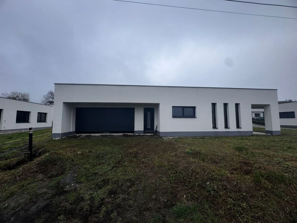 Eladó családi ház, Zalaegerszeg, Mező utca