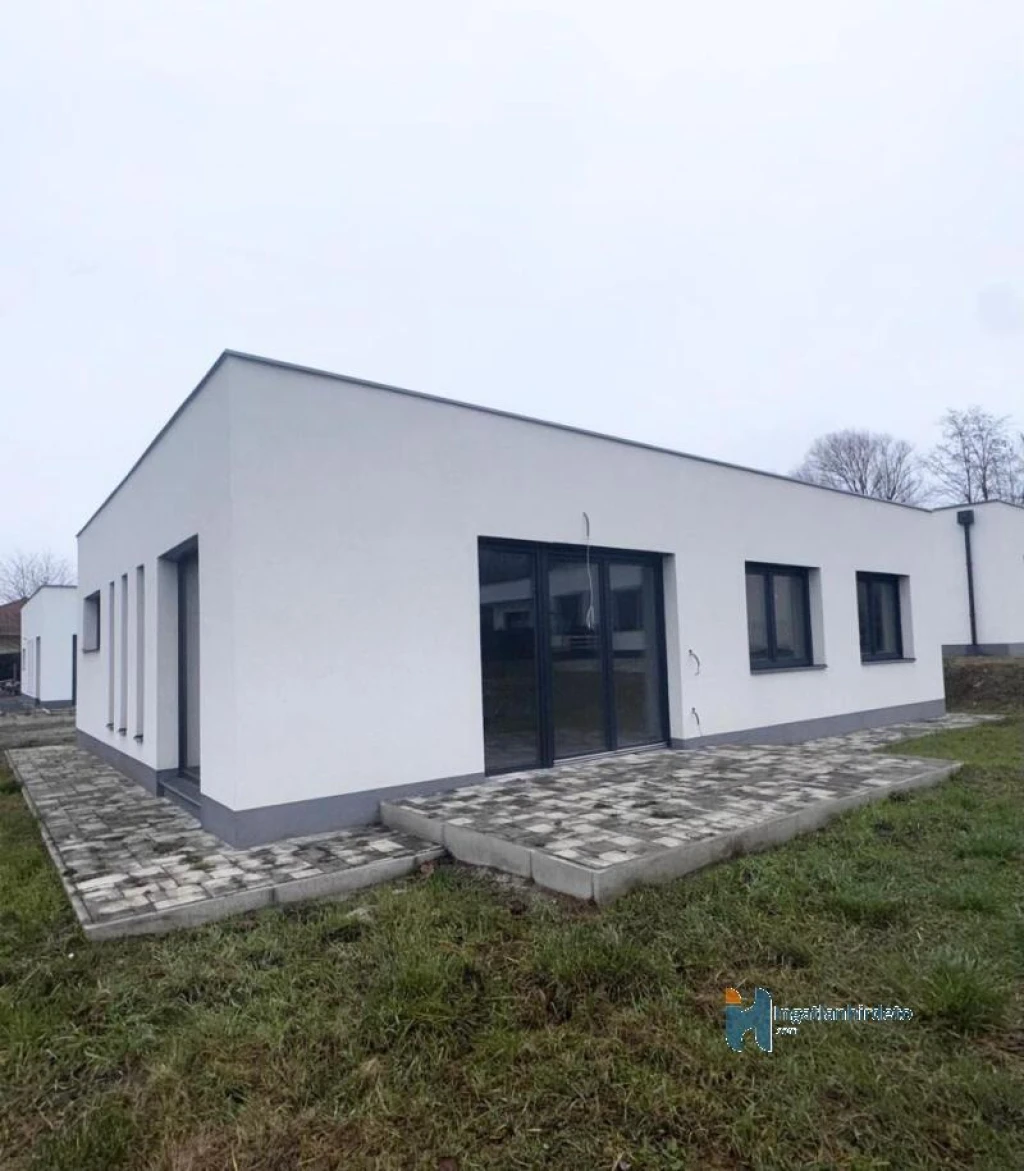 c3-1-name c2-1-name, Zalaegerszeg, Mező utca