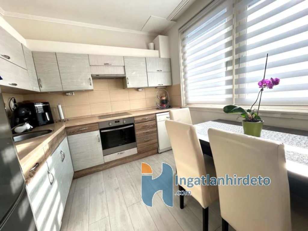 Eladó panellakás, Debrecen, Tócóvölgy, Derék