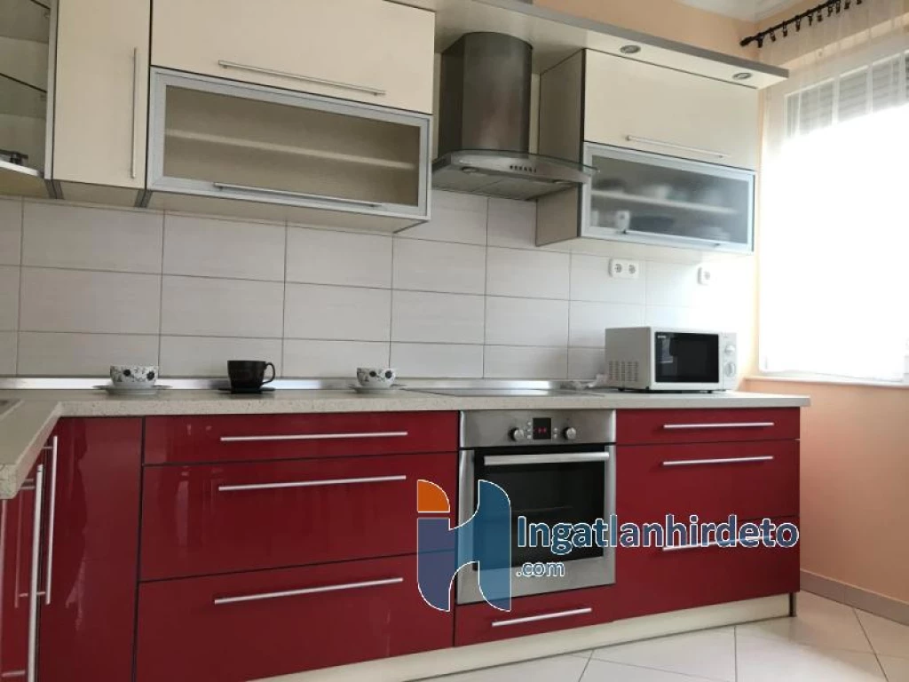 Kiadó téglalakás, Debrecen, Nagyerdő, Hadházi