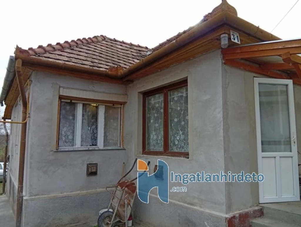 For sale house, Lőrinci, Városközpont