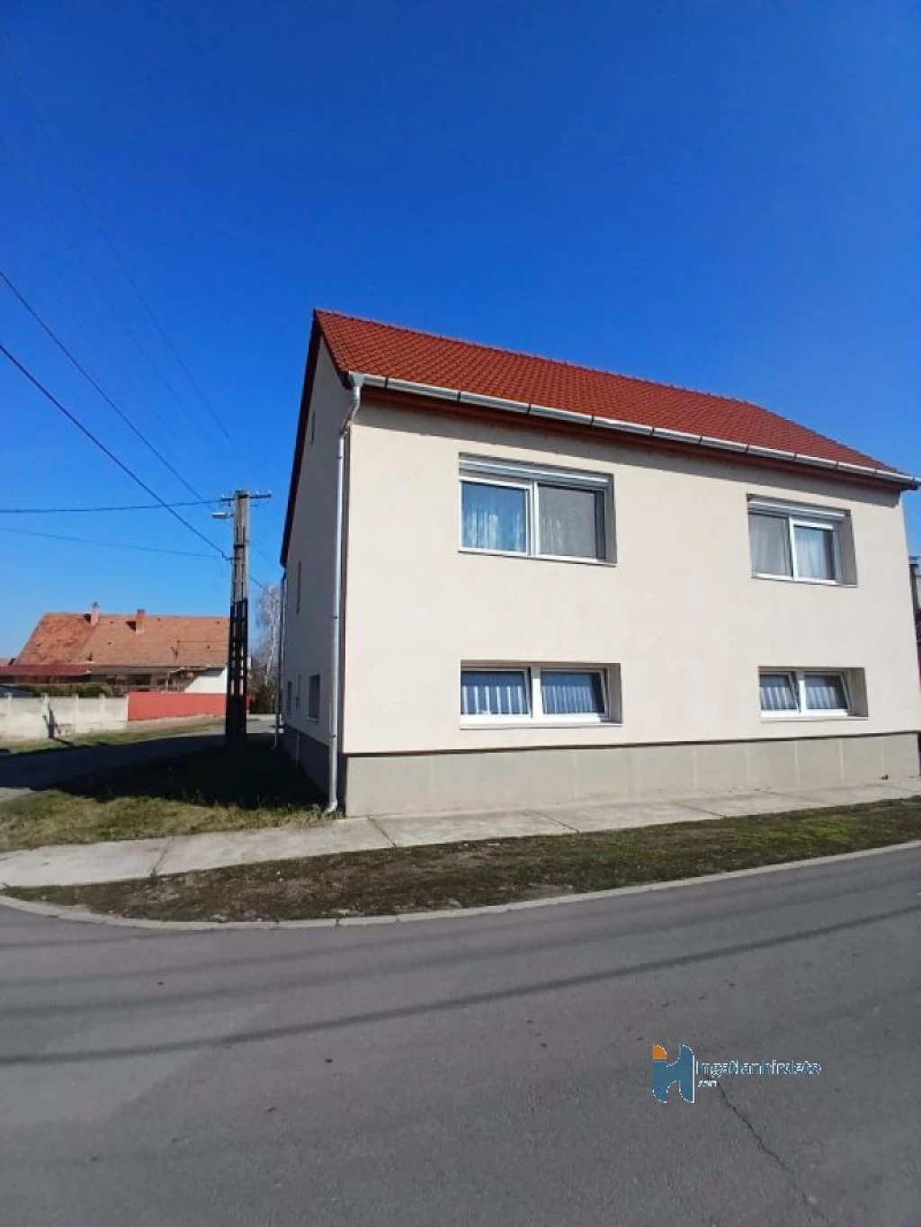 Eladó családi ház, Jászfényszaru, Belváros